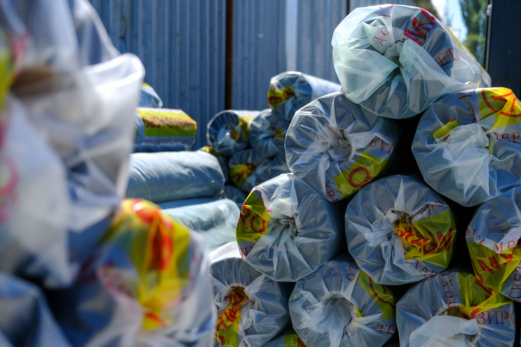 Пленка для клубники (60мкм) с отверстиями 25*30см мульчирующая (500м) — изображение 5