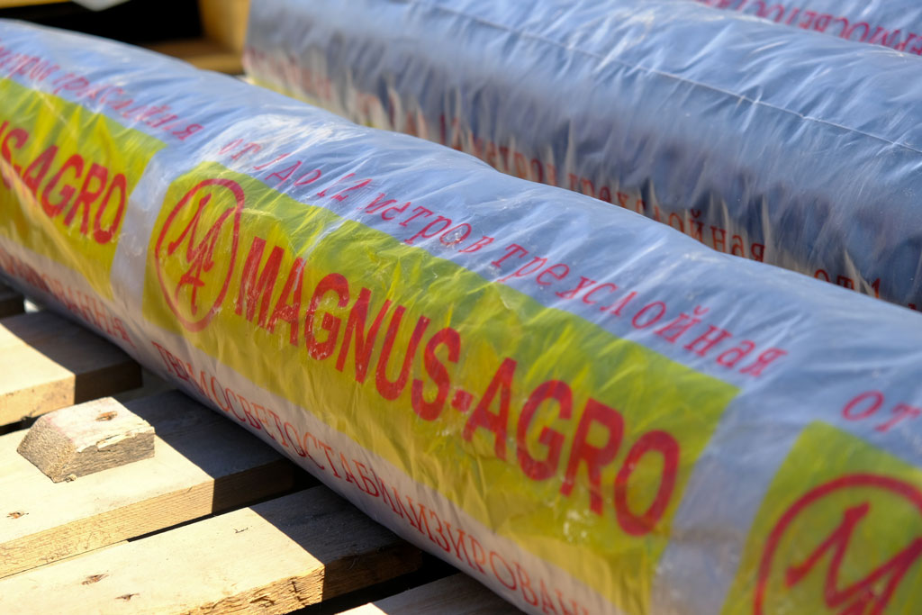 Пленка для клубники (60мкм) с отверстиями 25*30см мульчирующая (500м) — изображение 7